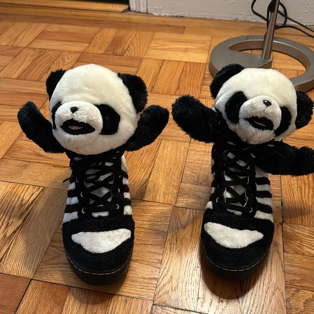 Men’s Adidas x Jeremy Scott JS Wings Panda Bear Sneakers Size 9.5 US New w/o Box